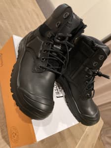 MONGREL SAFETY BOOTS size 9