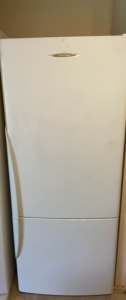 Free delivery Upside down Fisher Paykel 404L Fridge/freezer