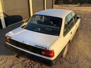 Vn bt1 commodore no motor or gearbox