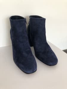 BOOTS - SCANLAN & THEODORE - SIZE 38