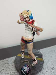 Harley Quinn 10-Inch Finders Keypers Statue
