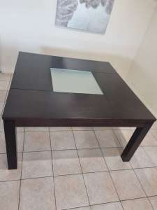 Square dining table 1.5m x 1.5m