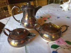 Antique/vintage silver plated tea service/pot/jug & bowl