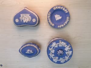 Wedge wood blue jasper ware