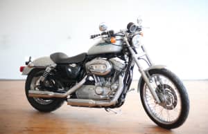 Harley Davidson Sportster (XL883) 2006