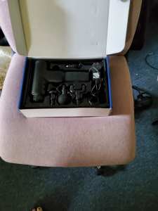 Fascial massage gun in good condition hardly used pick up only 