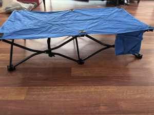 FREE Toddler Stretcher Bed