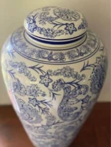 XL Large Hamptons Blue White ginger Jar Chinese Chinoiserie vase ceram