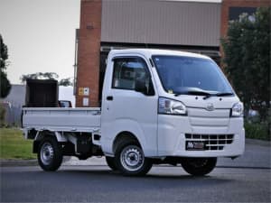 2018 Daihatsu Hi-jet S500 Truck White Manual Utility Braeside Kingston Area Preview