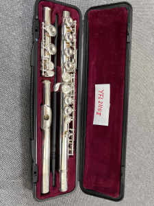Yamaha Flute YFL211SII $380