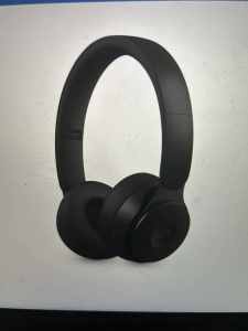 Beats - Solo Pro Wireless Headphones - Black (2nd Hand)