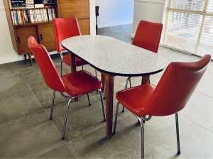 Retro Oval Dining Table