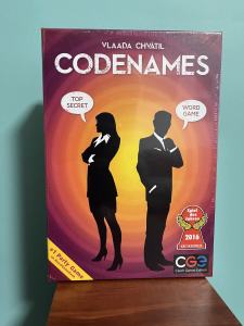 Codenames fun spy card game new sealed in box.