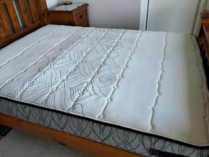 Sealy Posturpedic Queen Medium Firm mattress