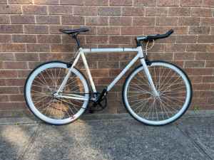 Reid single speed/fixie 56cm bike (free accessories)
