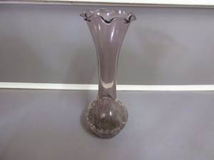 VINTAGE CHINESE HAND CRAFTED PURPLE CRACKLE GLASS VASE