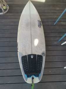 DHD performance board 3DV tri fin surfboard 