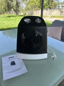 Oscillating Fan Heater