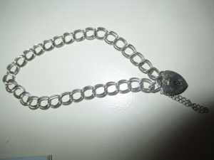 S Silver bracelet with safety chain