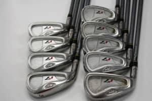 Taylormade R7 XR Complete Set of Left-Hand Clubs in Bag