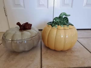 Decorative Pumpkin dishes with lids x2