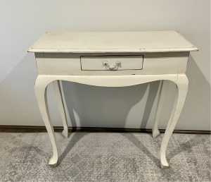 Vintage dresser with draw