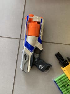 Nerf guns with bullets and censored game