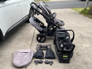 Steelcraft Strider Compact stroller with car capsule and accessories