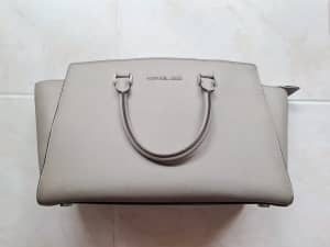 Michael Kors grey handbag