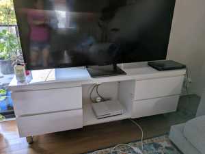 TV unit and coffee table