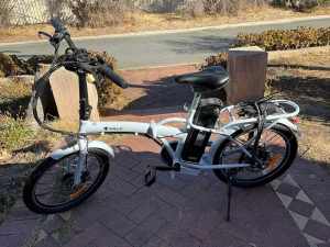 VALK E-Bike, Foldable, Shimano 6sp,20In, Helmet,chain&lock, White