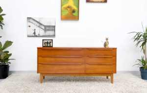 FREE DELIVERY-RETRO VINTAGE MIDCENTURY CHEST OF DRAWERS/DRESSER