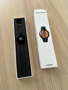 Wanted: Samsung Galaxy Watch4 44mm LTE (Black)