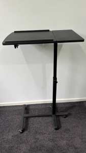 Standing desk black