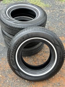 Four 225/75/15 Hankook whitewall 15” tyres