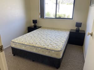 Furnished room available in Nerang for non-smoking female