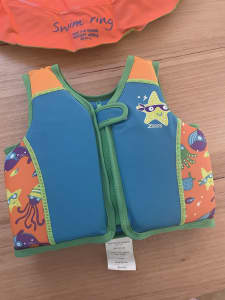 Zoggs floatation swim jacket and zoggs inflatable ring