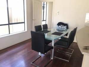 2 single rooms for students , close to city , fully furnished