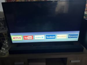 Kogan 32 inch tv with Netflix and YouTube