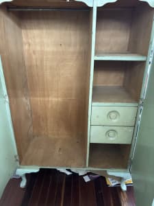 Small cupboard-needs help
