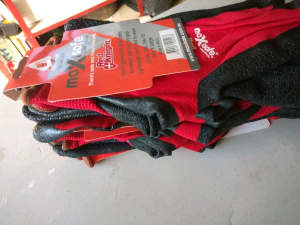 Brand New maxi safe glove X Large