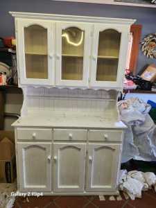 Kitchen Cabinet with Hutch