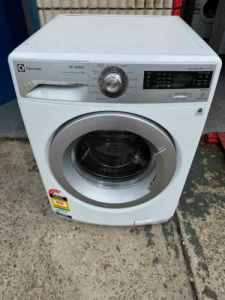 Electrolux 8 kgs Washing machine.
