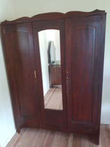 2 times antique cupboards 