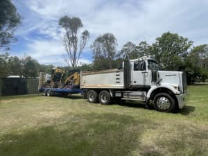 5 tonne excavator/Positrack combo hire