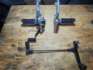 CBR650F OEM Rearset and Footpegs