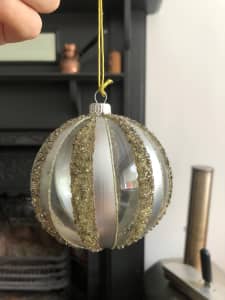 FREE Christmas Bauble Ball Ornament