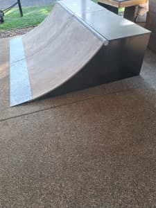 2 x skate ramps