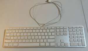 Apple Magic Keyboard Wired with keypad A1243