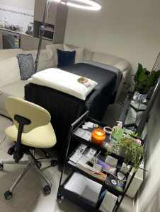 Massage table & chair